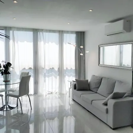 Paradise Ocean View Apartment *